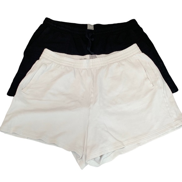 GAP Pants - Gap Sweats Sweat Shorts Lot Black and Cream Sz XL
